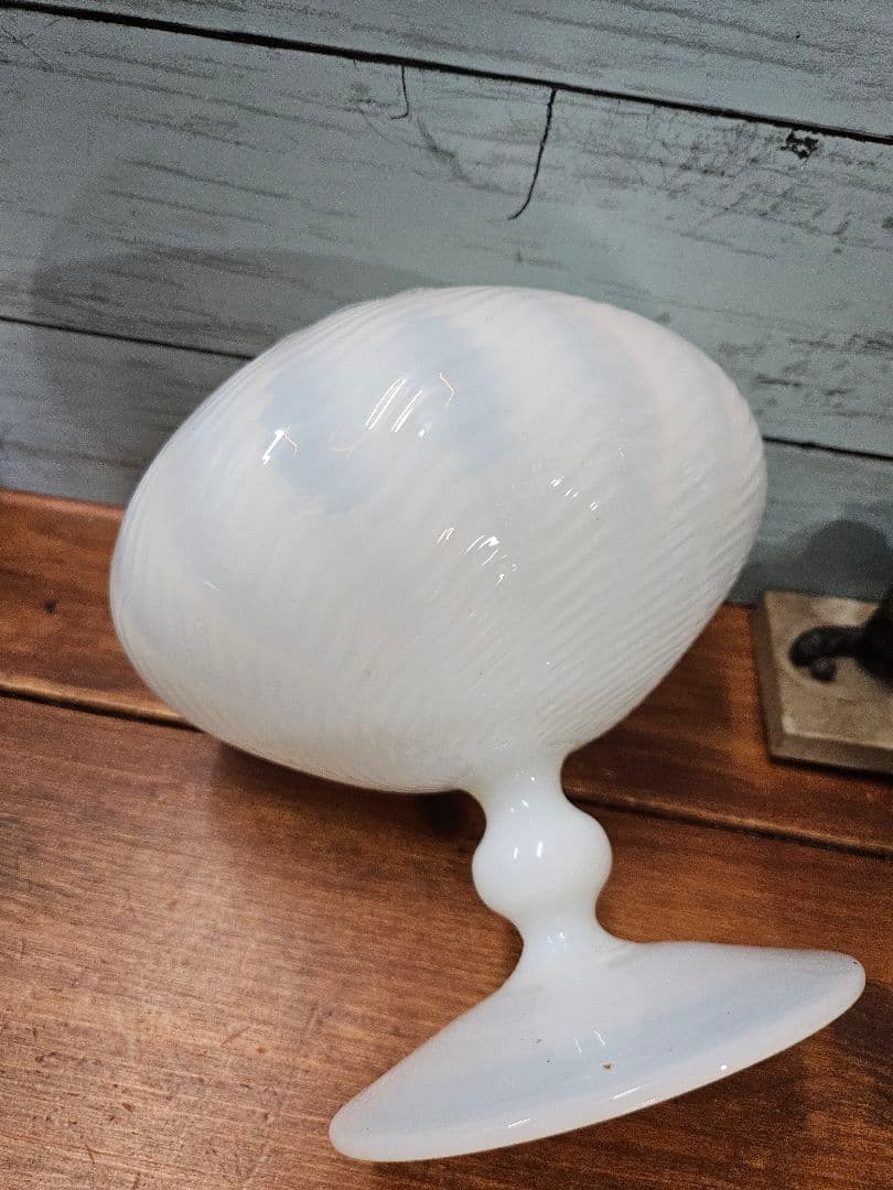 フランスアンティーク オパールセントガラスの花瓶 グラス 花入れ