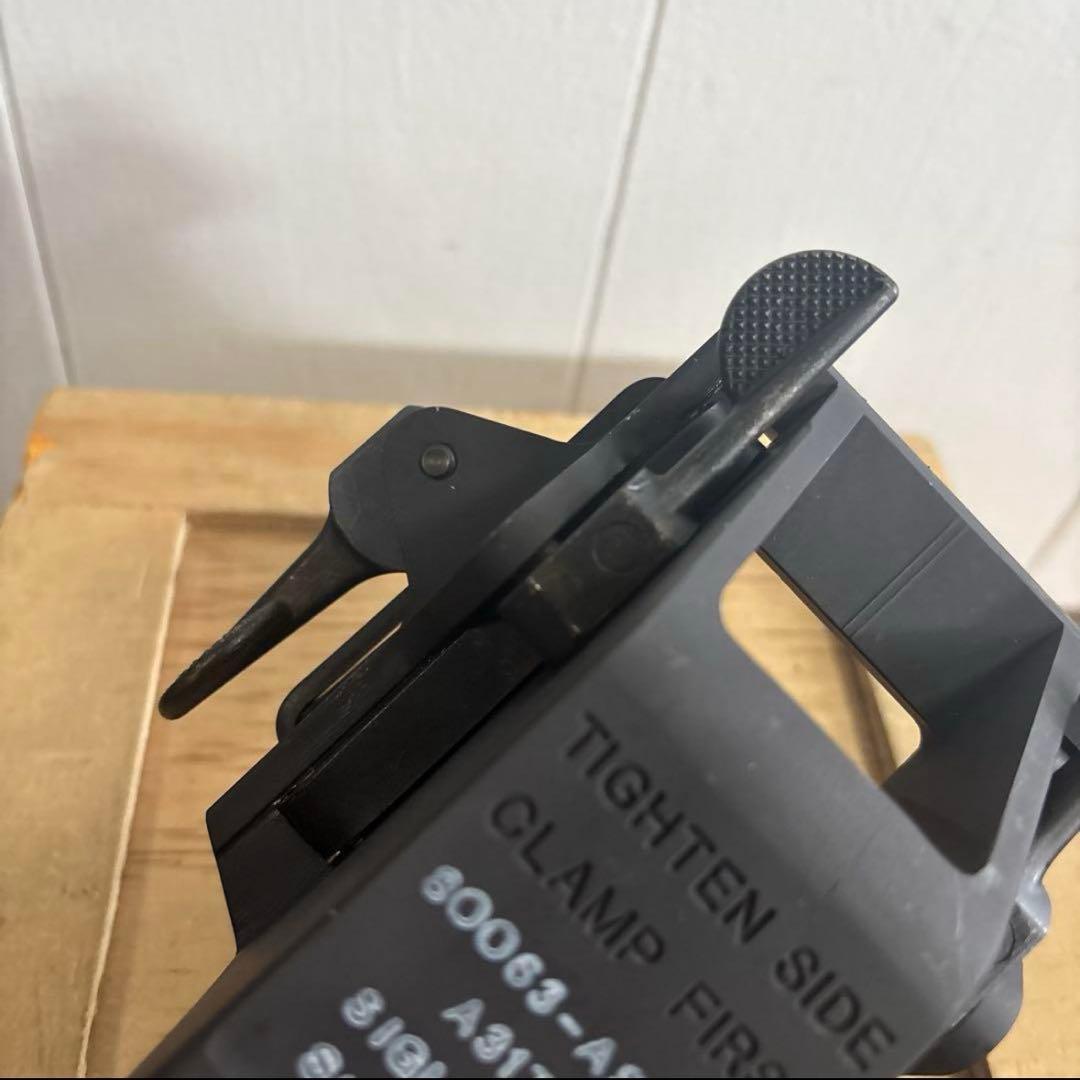 米軍　実物　M2 Browning Scope Mount with Rail