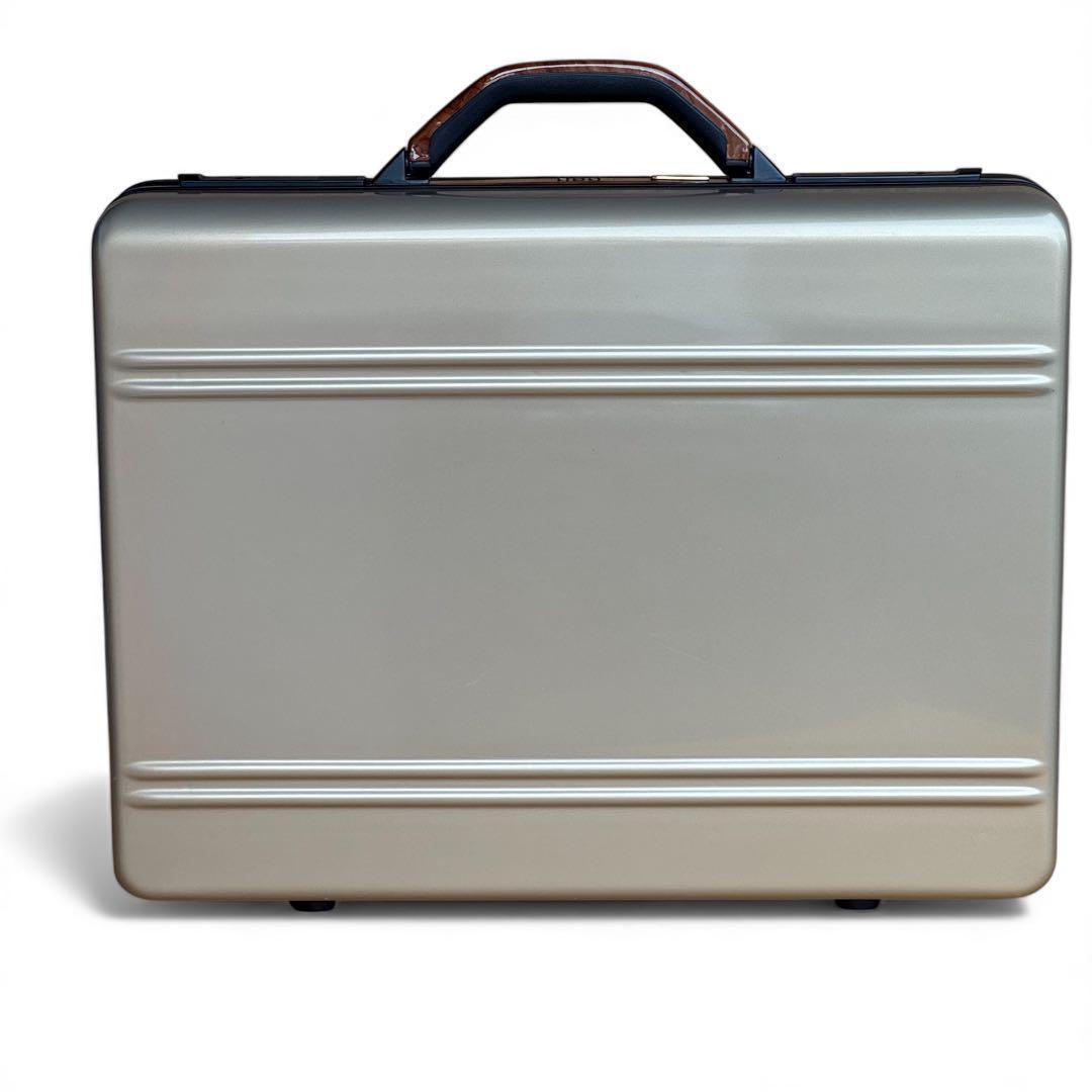 のほほん 　BRIC'S ブリックス　ゴールド ビジネスバッグ　アタッシュ