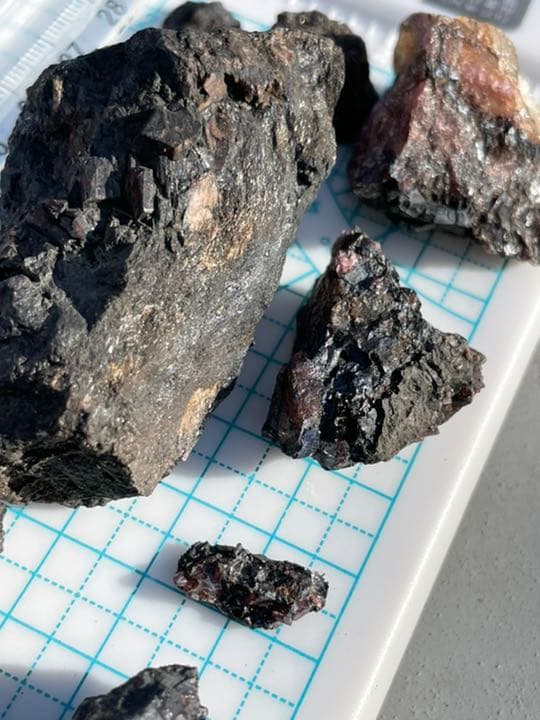 パイロクスマンガン 田口鉱山産 国産鉱物