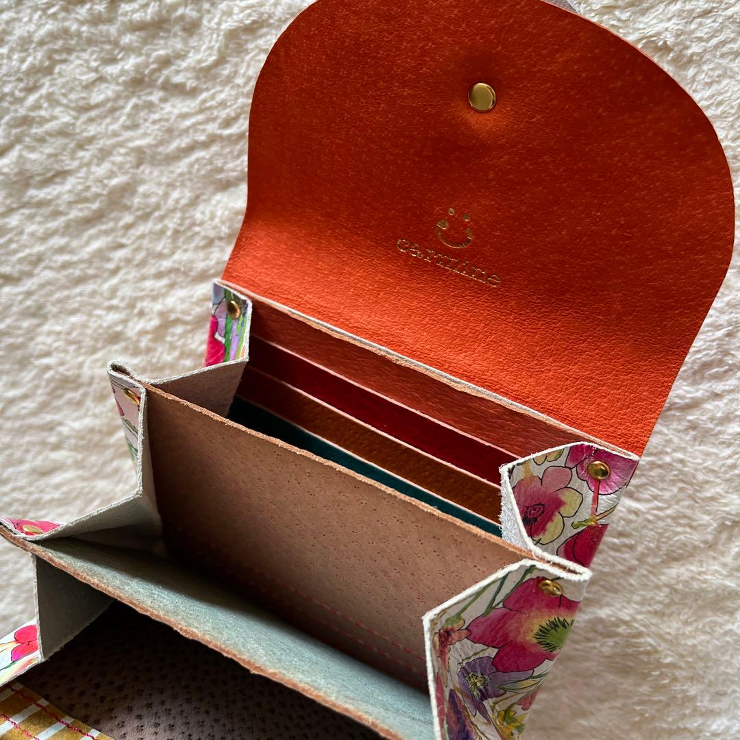 美品　カーマイン　carmine 財布　レザーウォレット　猫　花柄　水玉ドット