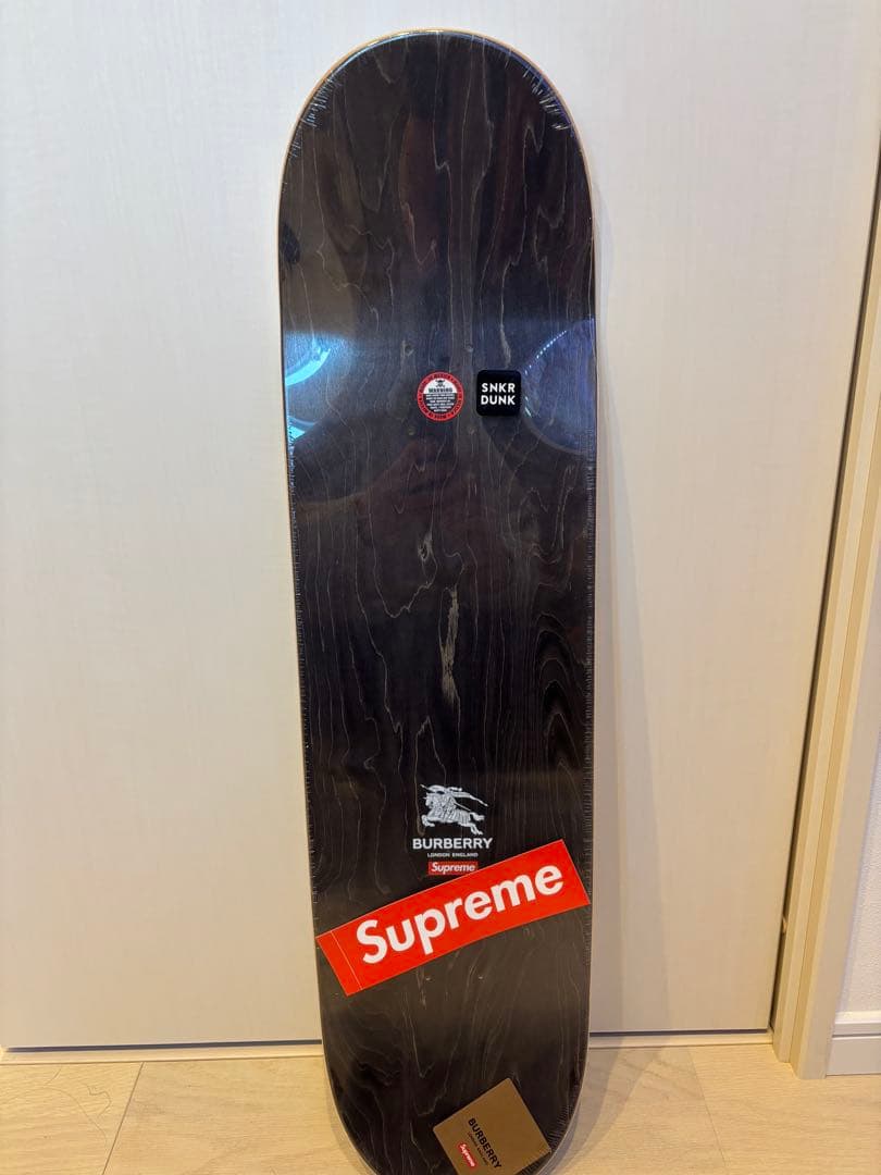【新品】Supreme Burberry デッキ　シュリンク付