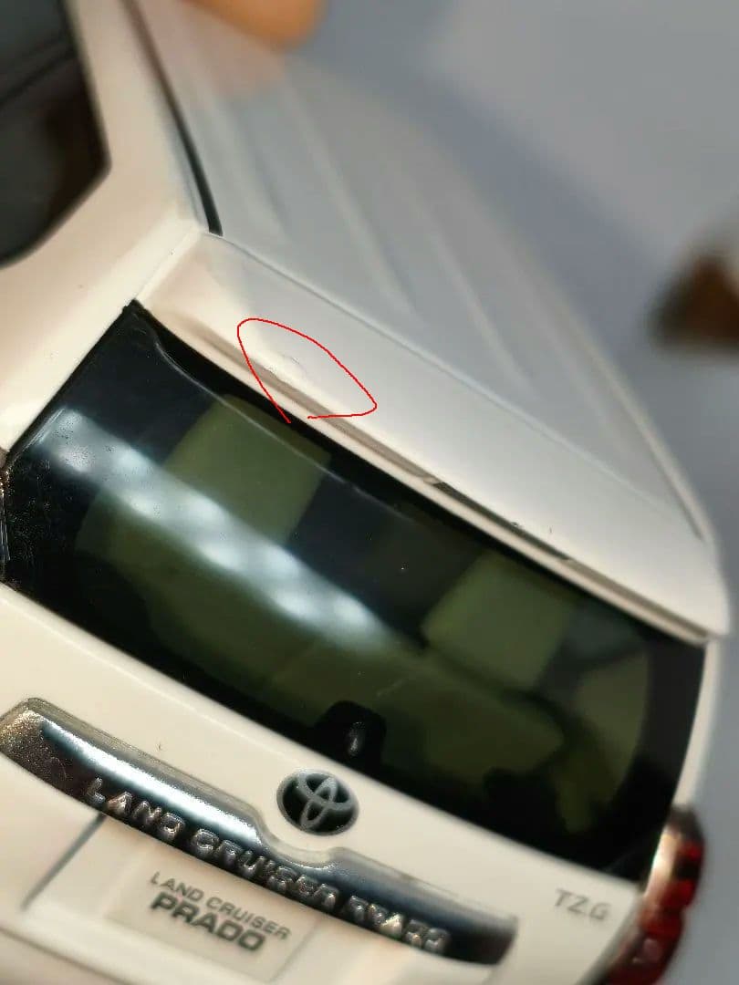 トヨタ ランドクルーザー プラド 1/30　カラーサンプル　色見本　ミニカー　白