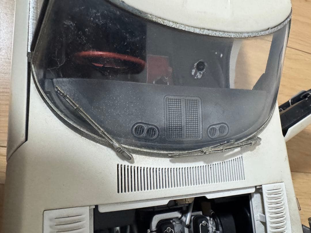 デアゴスティーニ 1/10 トヨタ 2000GT ホワイト エンブレム付き