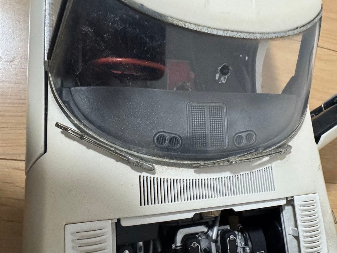 デアゴスティーニ 1/10 トヨタ 2000GT ホワイト エンブレム付き