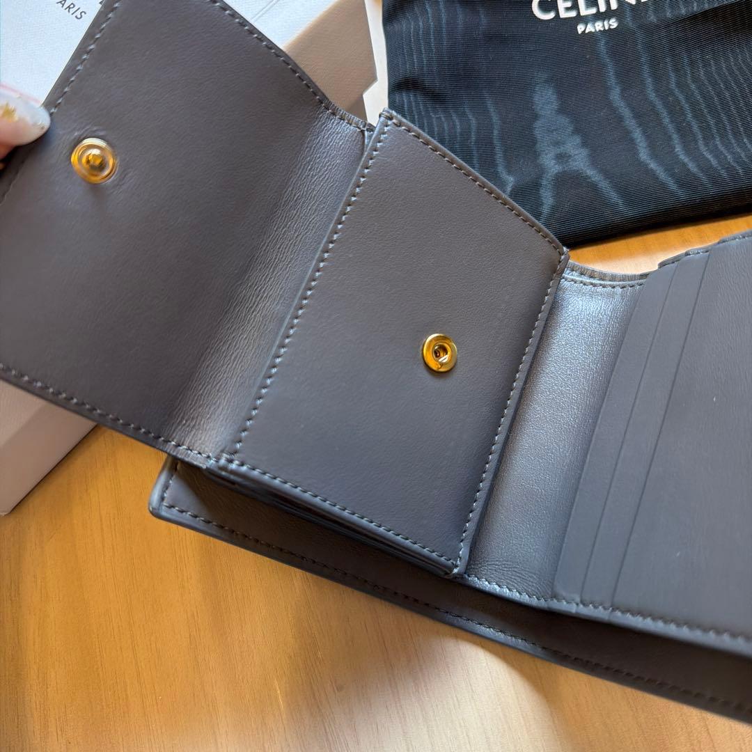 CELINE グレー 二つ折り財布 箱・保護袋付き