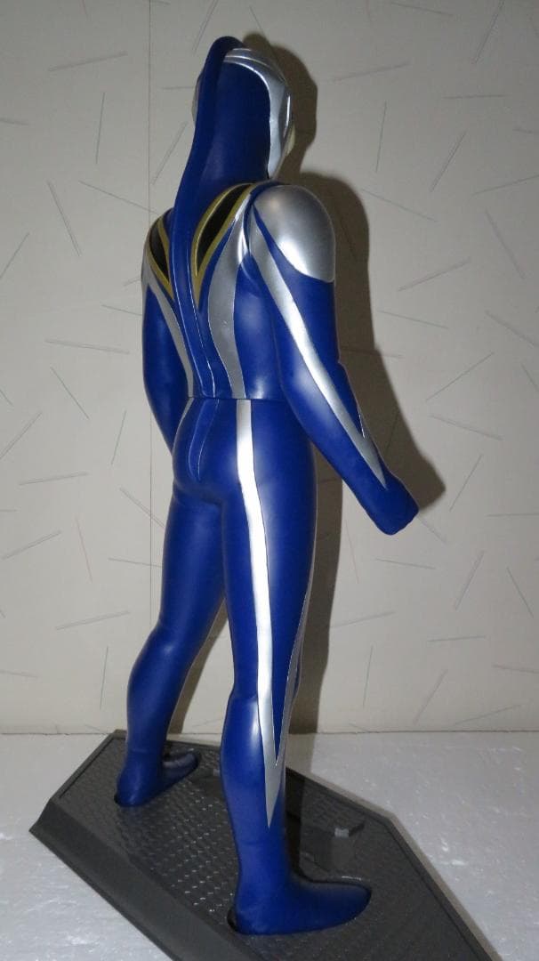 ウルトラマンアグル（Ｖ２）フィギュア　京本コレクション