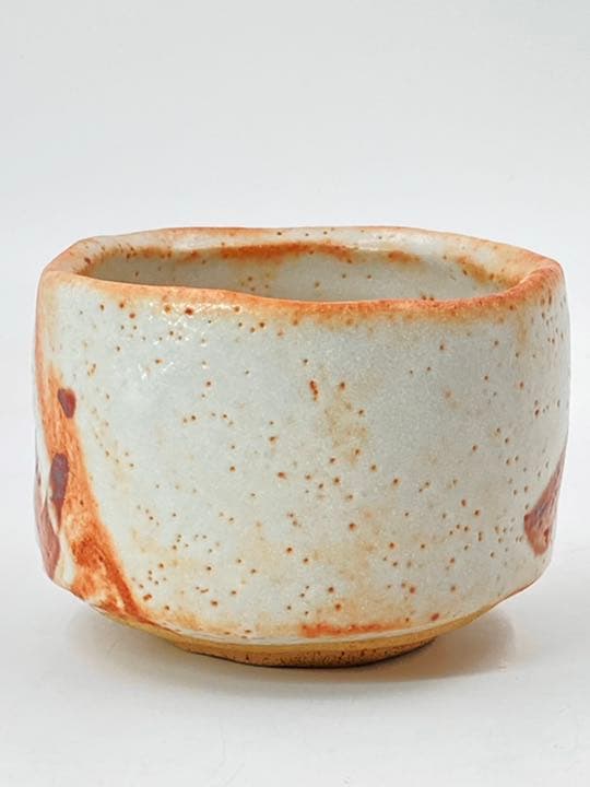 【玉置保夫】志野　茶碗　桐共箱　共布　岐阜県重要無形文化財保持者