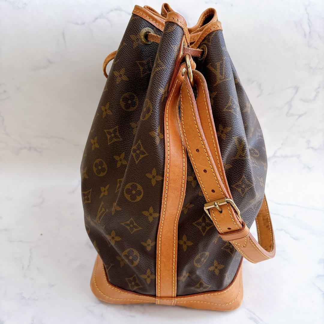 【希少】ルイヴィトン　モノグラム　巾着　ショルダーバッグ　ノエ ヌメ革