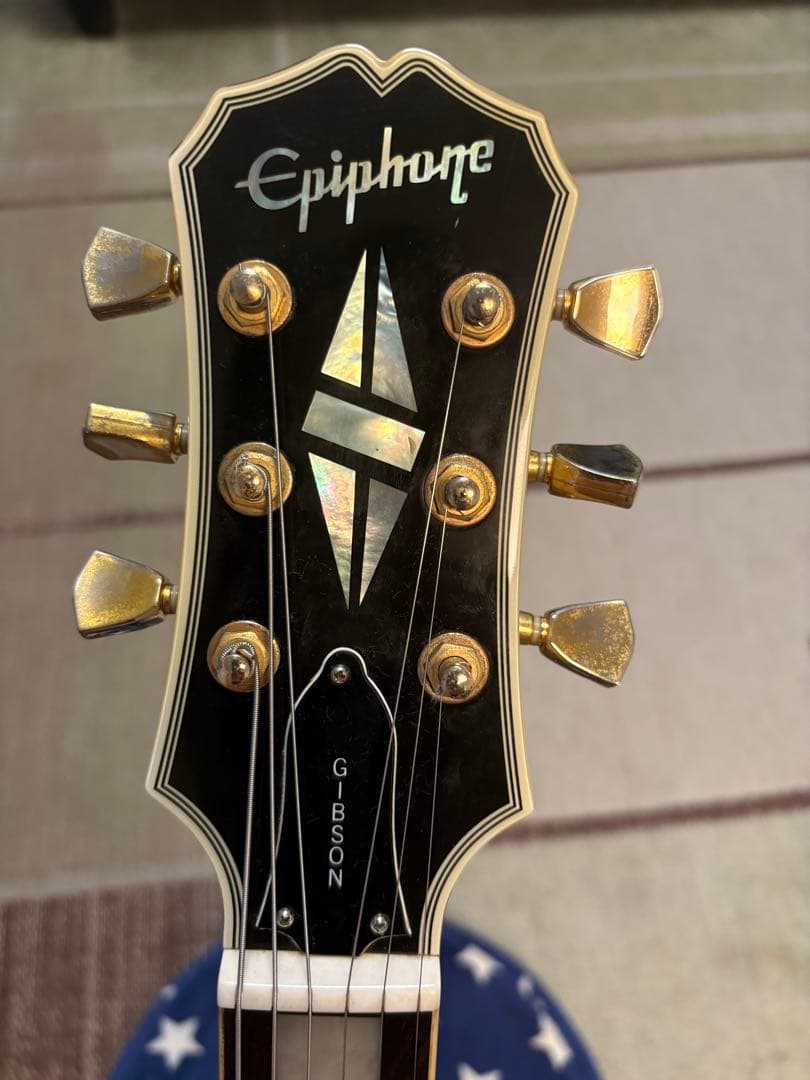 Epiphone Les Paul custom ホワイト ケース付き