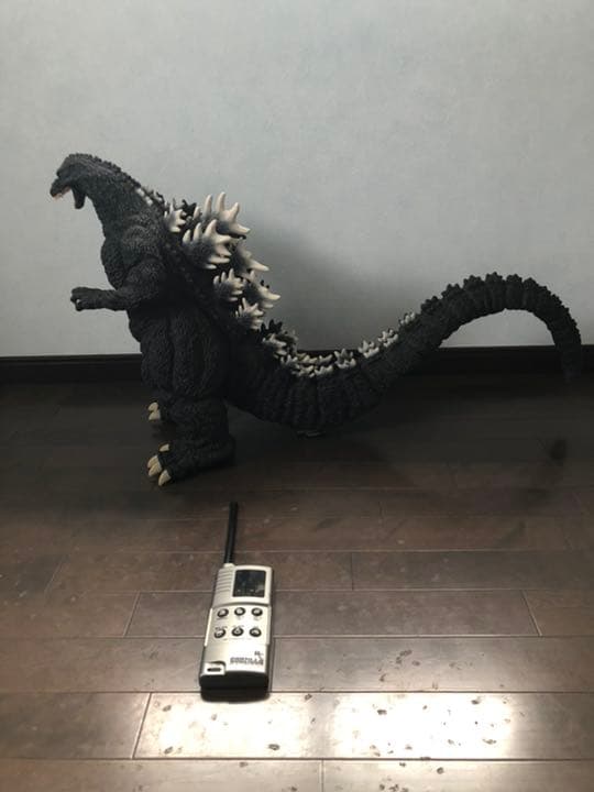 ラジコンで動くゴジラ　東京マルイ　RC ビオゴジラ