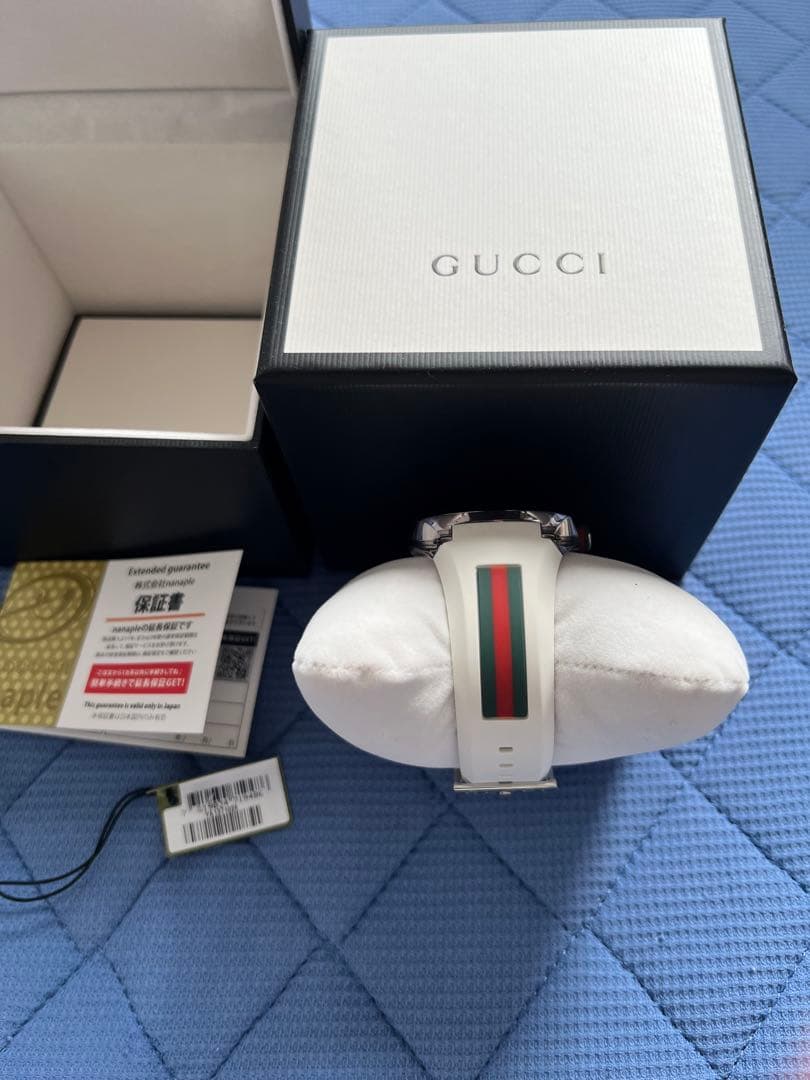 GUCCI ホワイトラバーベルト 時計