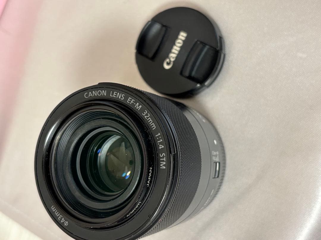 Canon EF-M 32mm f/1.4 STM レンズ【値下げ】 Canon EF-M 32mm f/1.4 STM Lens 2439C002 B&H Photo Video
