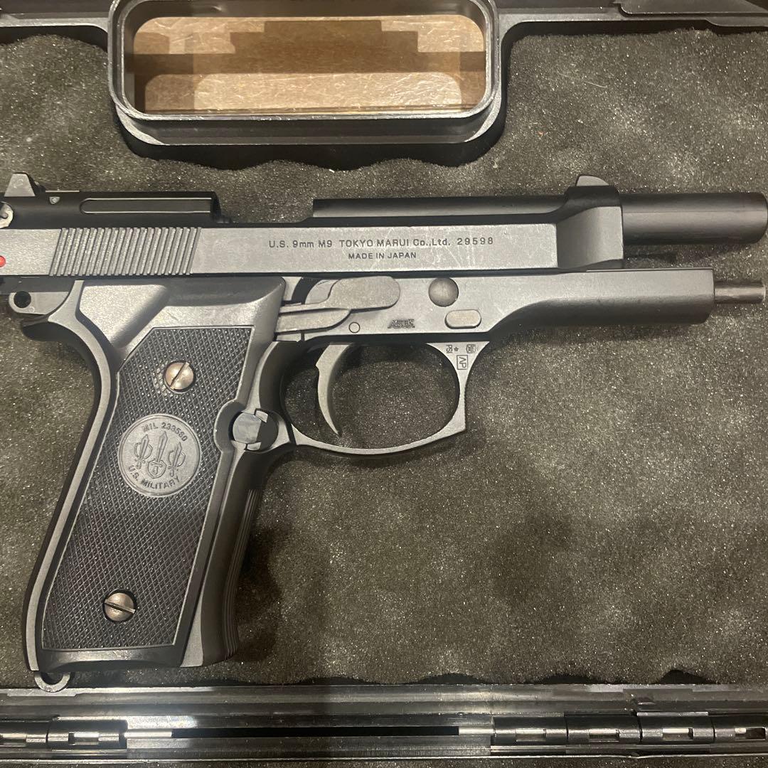 ベレッタM92F マガジン2本付き 東京マルイ ガスブローバック ガンケース付き