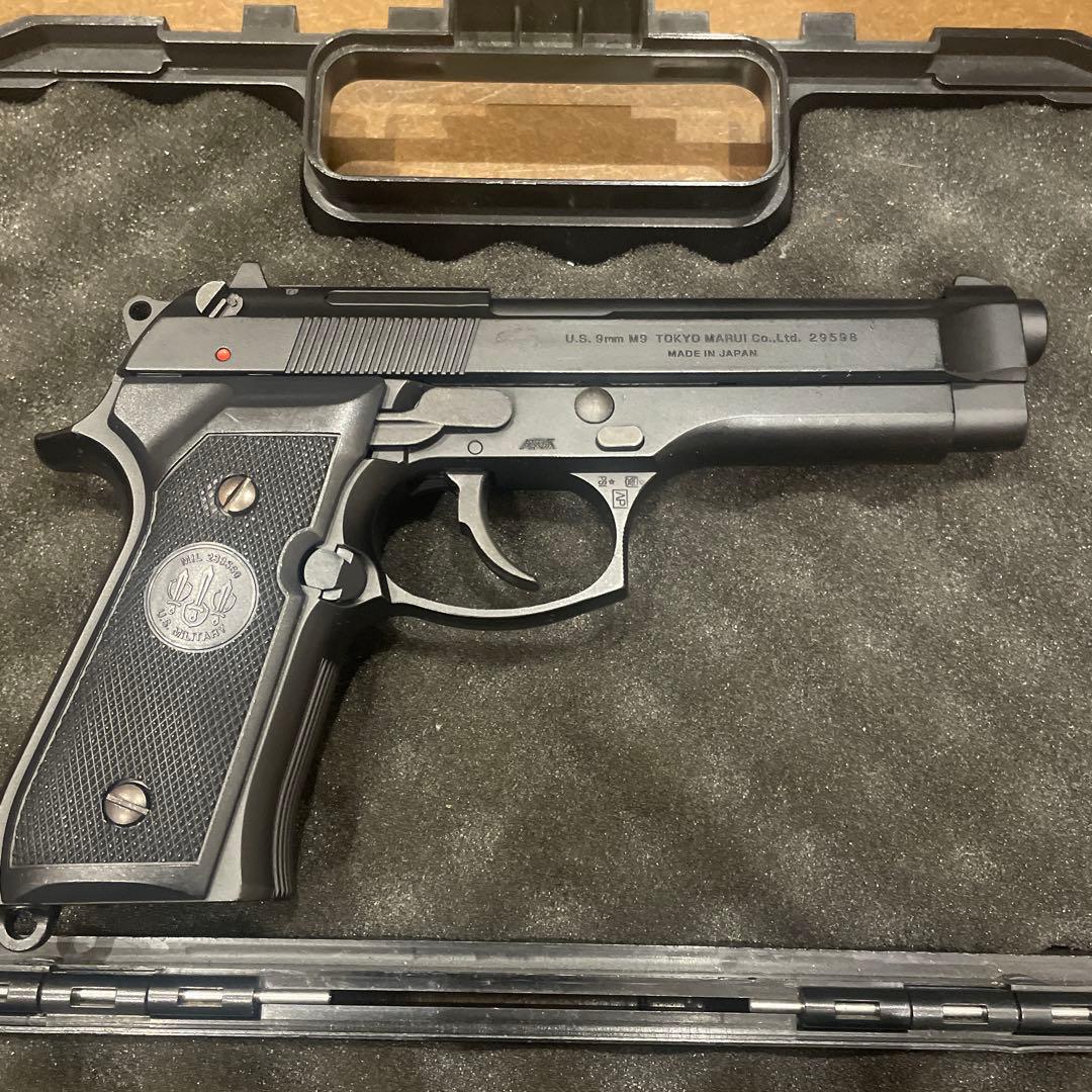 ベレッタM92F マガジン2本付き 東京マルイ ガスブローバック ガンケース付き