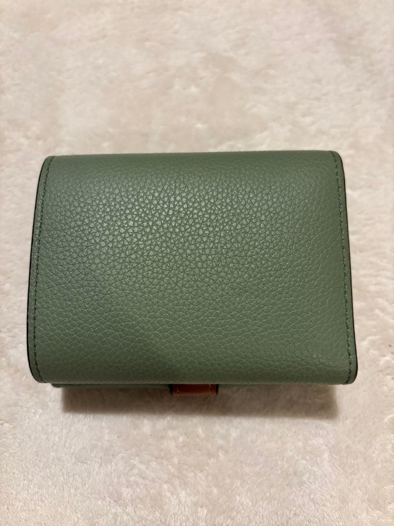 LOEWE レザー 三つ折り財布