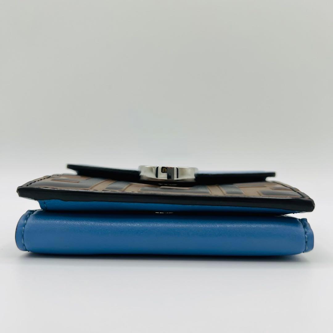 極美品】FENDI フェンディ 三つ折り財布 コンパクトF バイカラー ズッカ