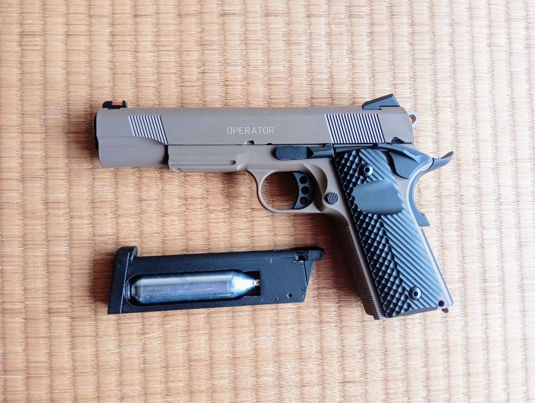 カーボネイトCO2 M45 DOC ガスガン タンカラー