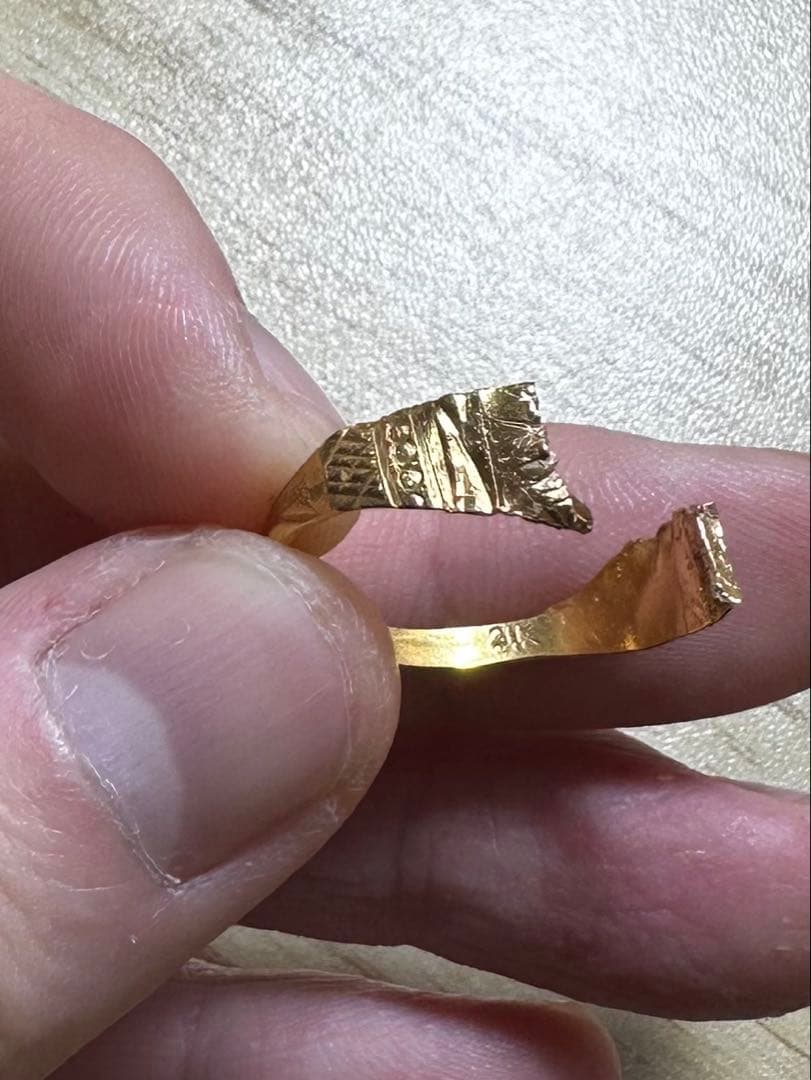 三*郎様 21K刻印あり ゴールドカラー リング 破損あり 2.4g