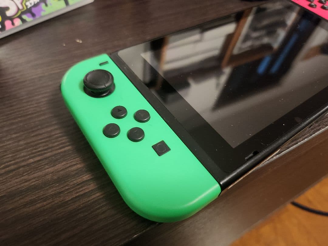 任天堂Switch 本体　スプラトゥーン2