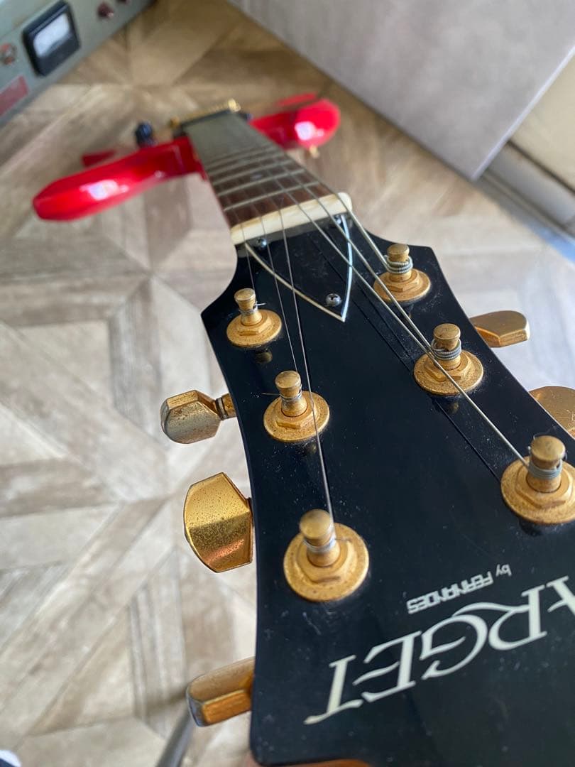 TARGET ターゲット　ギター