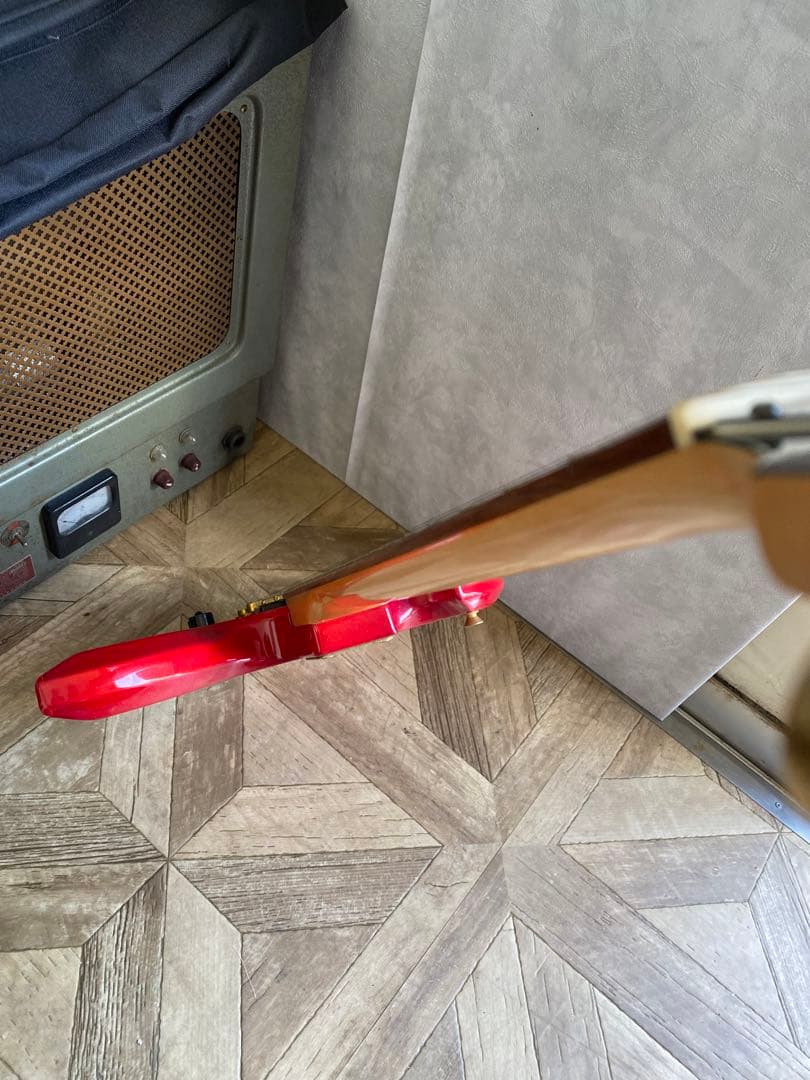 TARGET ターゲット　ギター