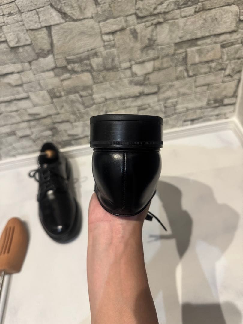 プラダ　アーモンドトゥ　ダービーシューズ