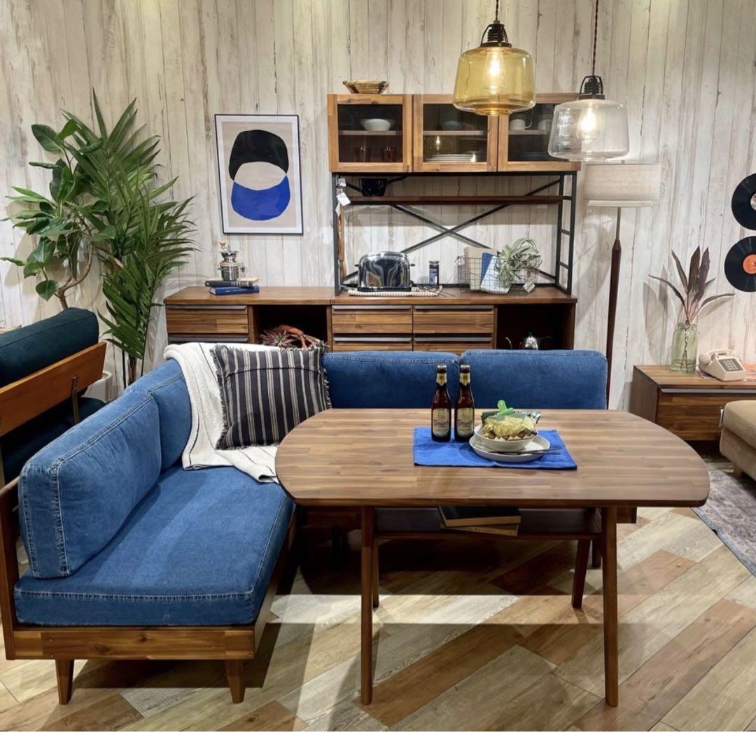 美品　unico ウニコ　SWELLA ダイニングテーブル