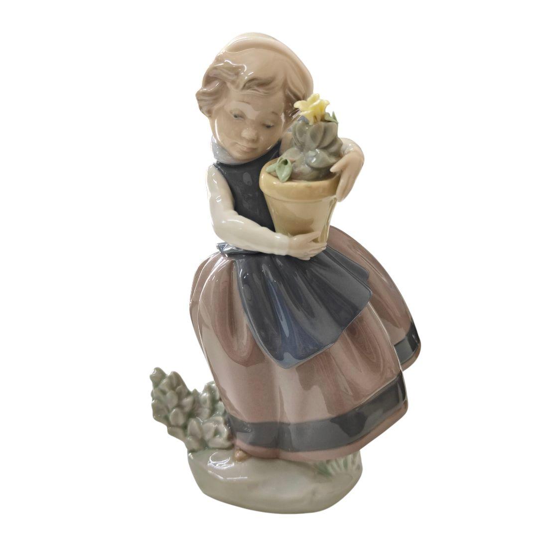 リヤドロ　春が来た」置物　アンティーク LLADRO リヤドロ 春が来た リヤドロ LLADRO 磁器人形「Spring is Here