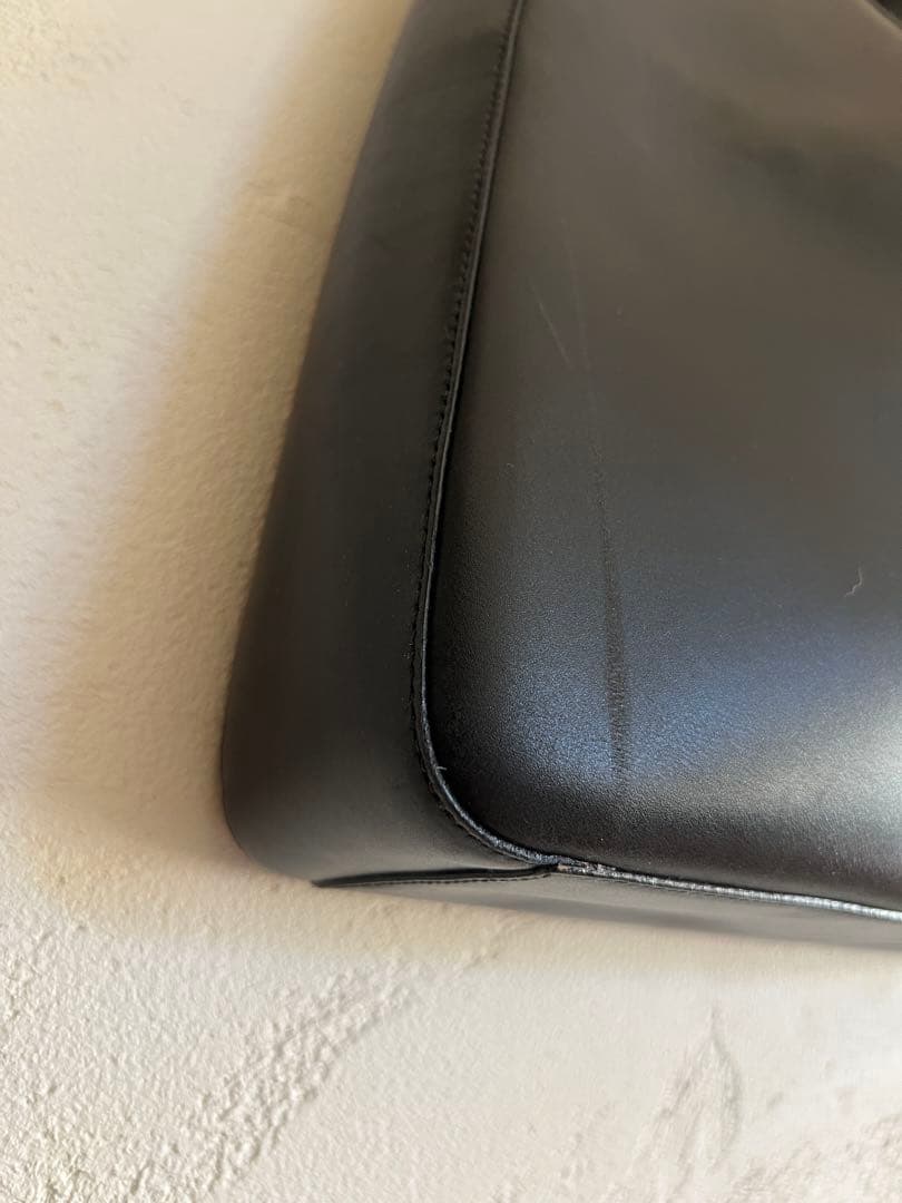 バッグ PRADA archive leather shoulder bag