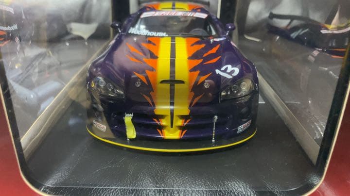 1/18 AUTOart オートアート　ダッジ　バイパー　2003 SCCA