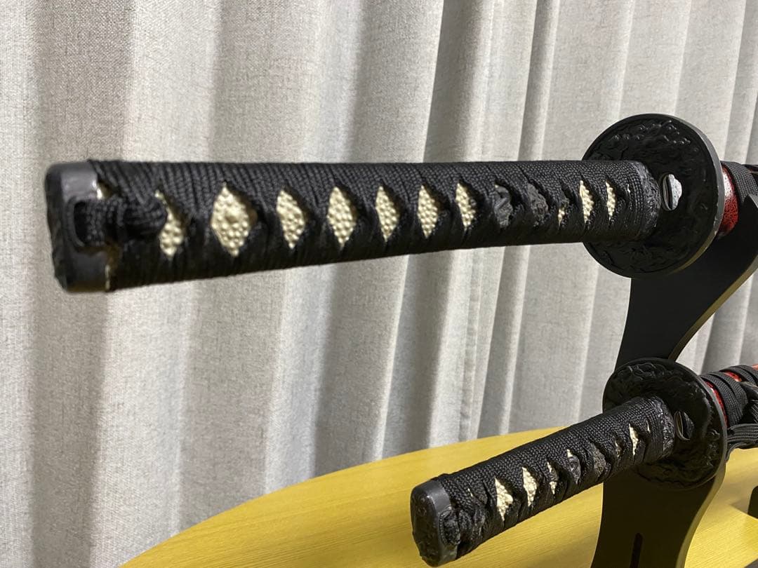 【値下げ】美術刀　赤石目セット　台座付き　模造刀