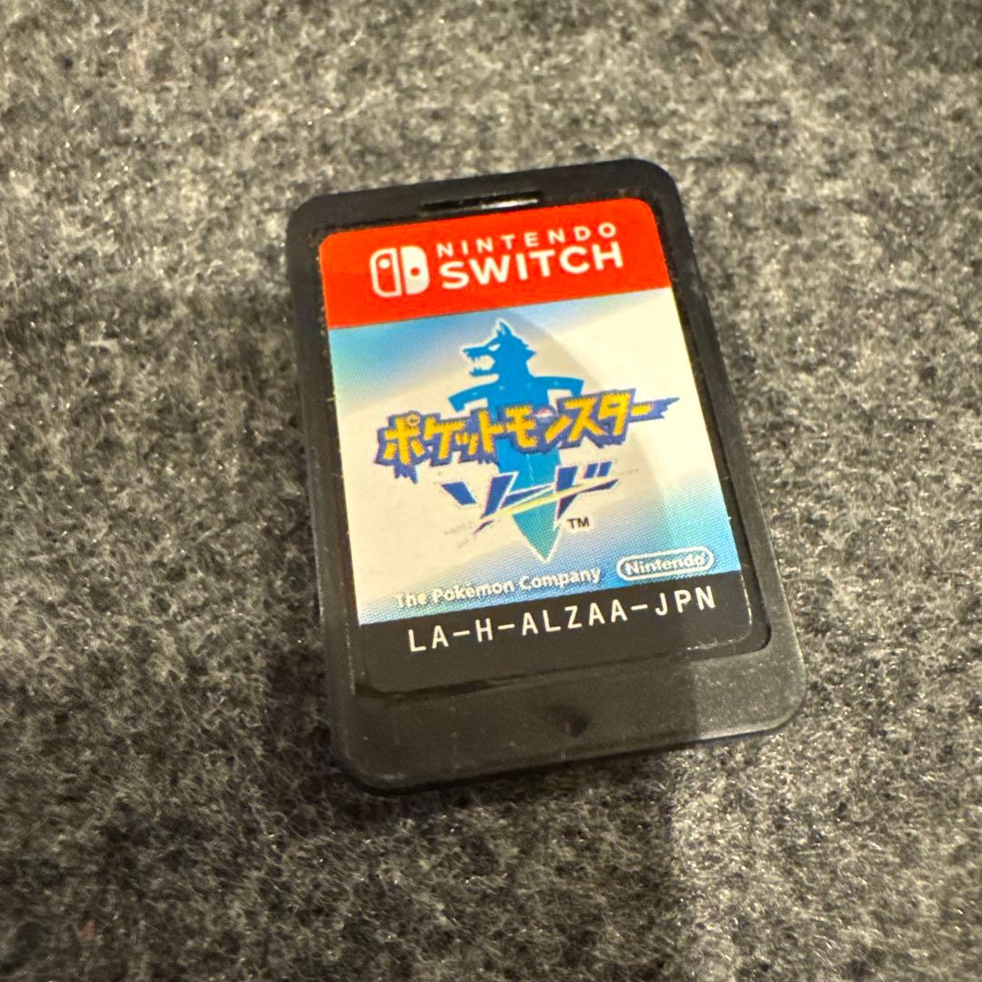 Nintendo Switch 本体 赤/黒 ポケモンソード付き