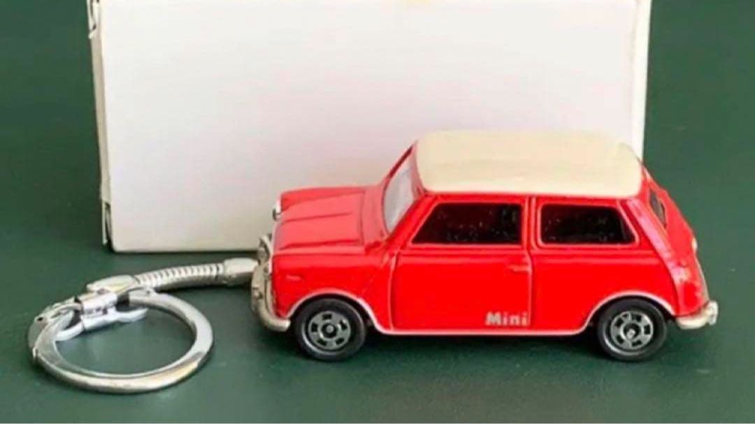 トミカ ミニクーパー キーホルダータイプ 赤/白ルーフ