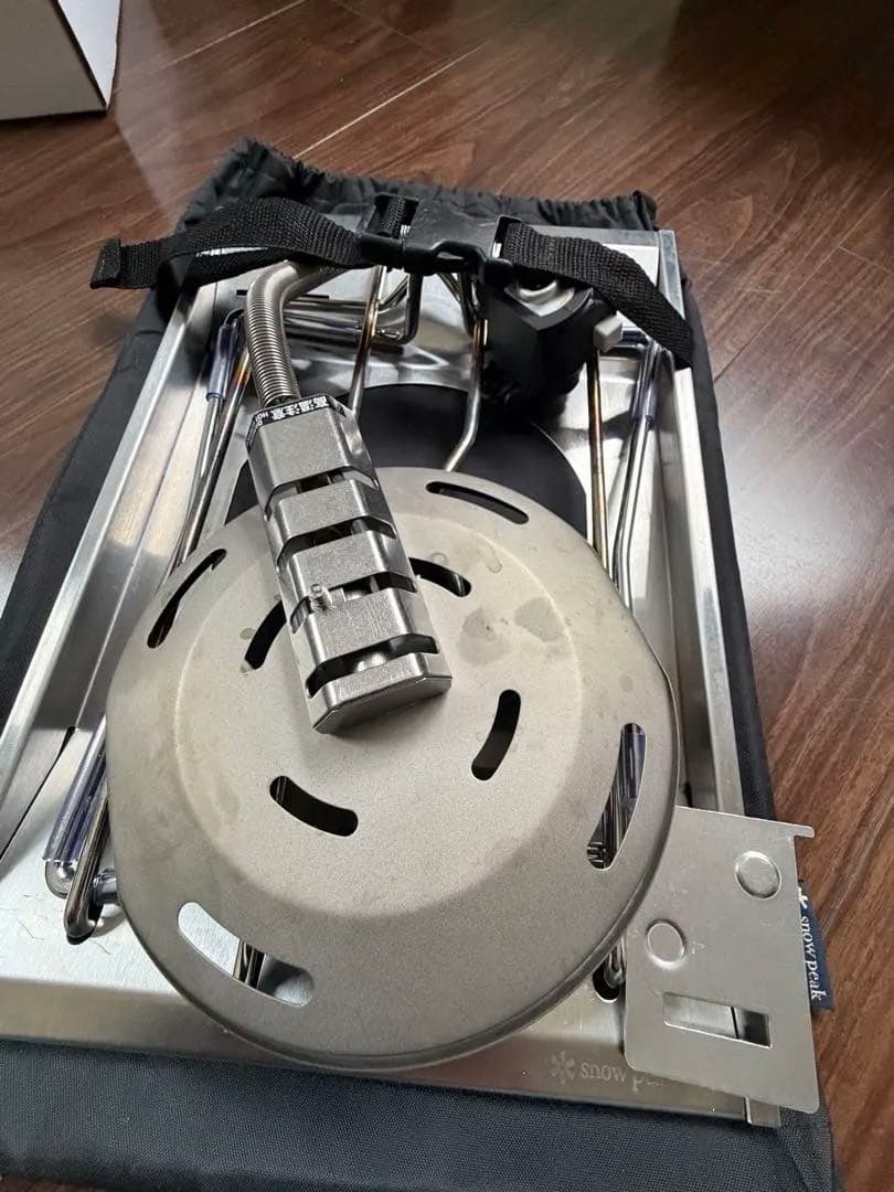 スノーピーク　フラットバーナー　（ガス缶付き）