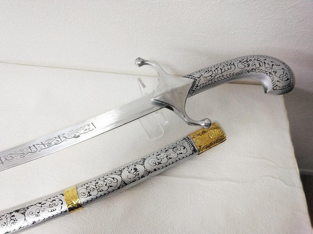 ◆新品　イスラム王の剣（刀）シルバー・戦士・コスプレ・コレクション　銃刀法ＯＫ