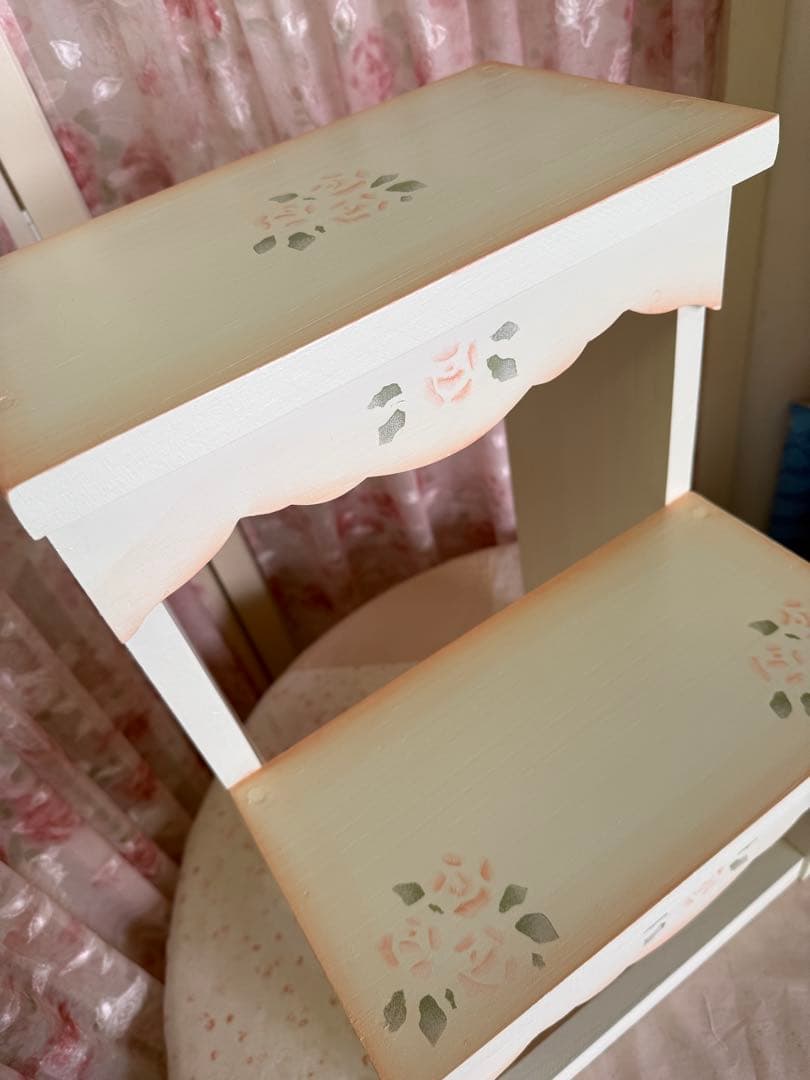 薔薇の踏み台 トアローズ2段 ディテーブルにも オットマンにも