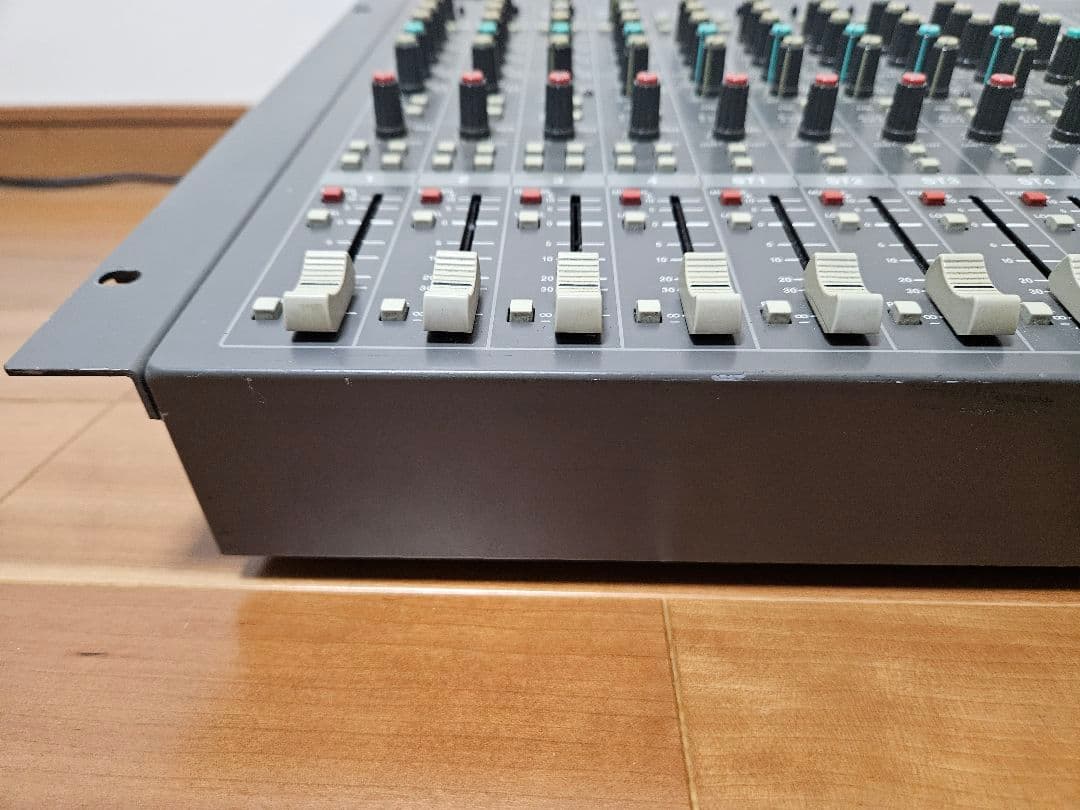 【廃盤】SONY オーディオミキサー SRP-V200