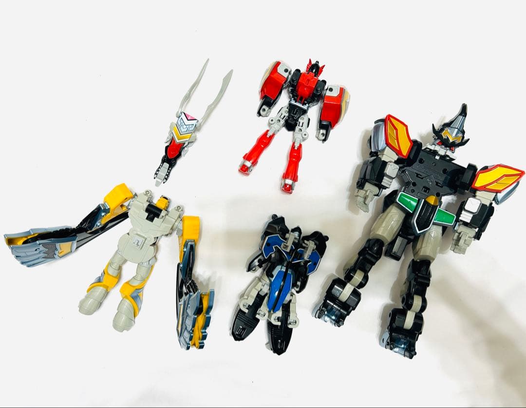 週末値下げ【魔法戦隊マジレンジャー】DX魔神合体マジキング