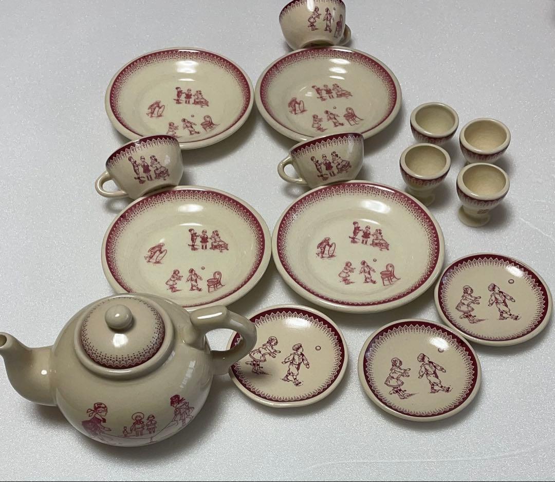 ムーランロティMoulin Roty おままごと食器トランクセット 15点