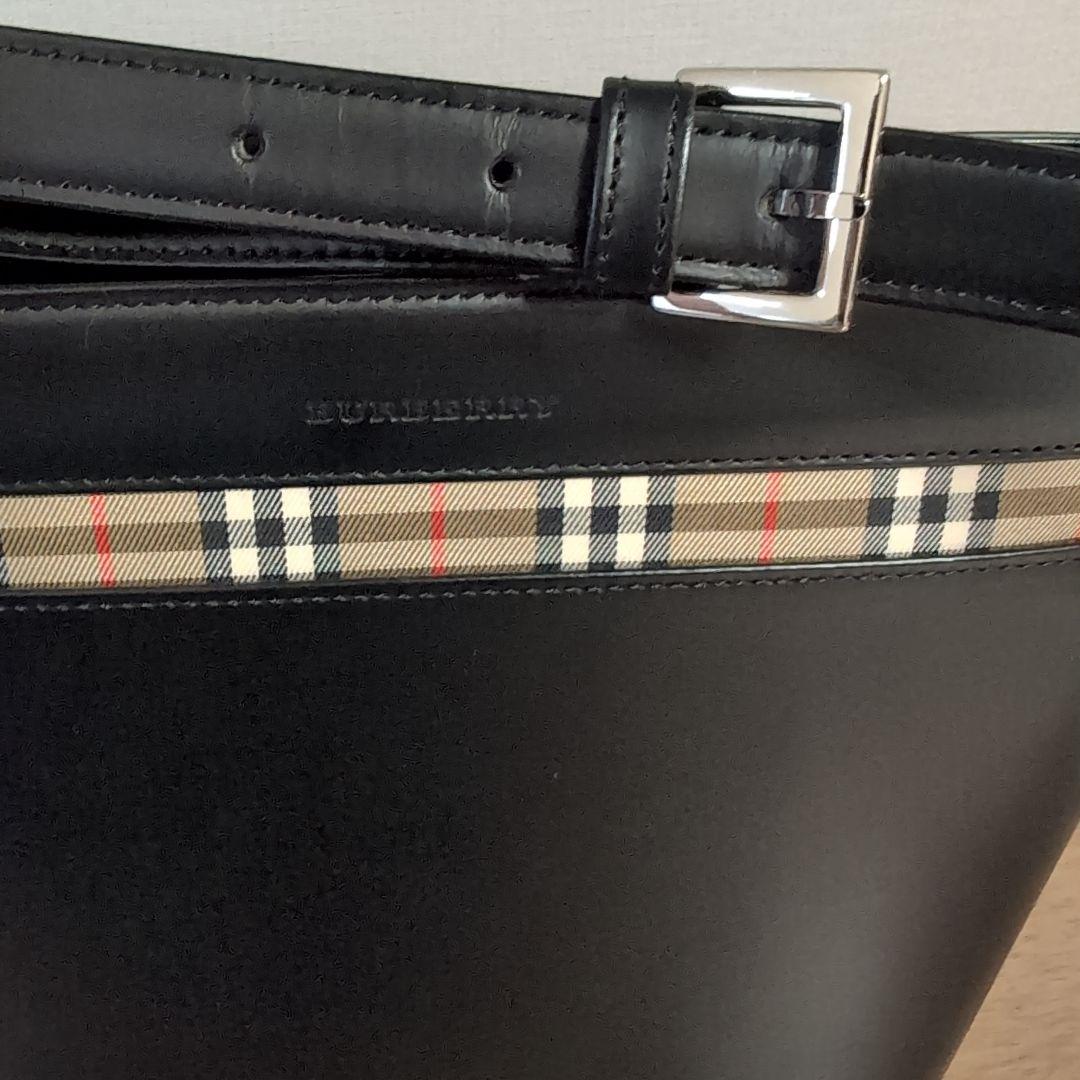 Burberry ショルダーバッグ 黒