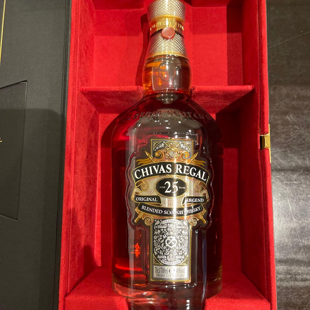 未開栓 CHIVAS REGAL 25年 ギフトボックス入り 750ml シーバスリーガル