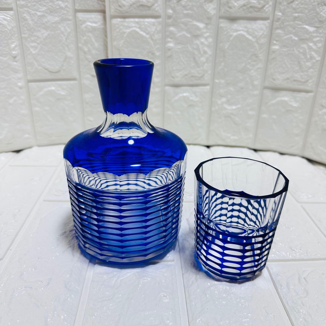 レトロ 青色ガラス デキャンタとグラスセット - メルカリ