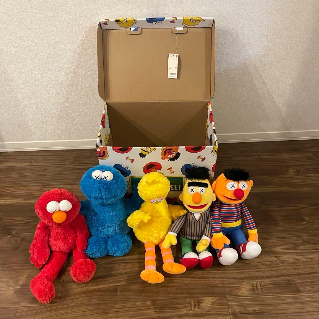 UNIQLO KAWS x SESAME STREET コンプリートボックス