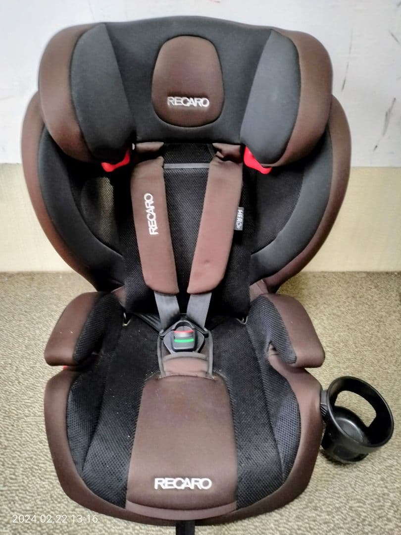 チャイルドシート レカロ J1 未使用品【ほぼ未使用品】RECARO レカロ