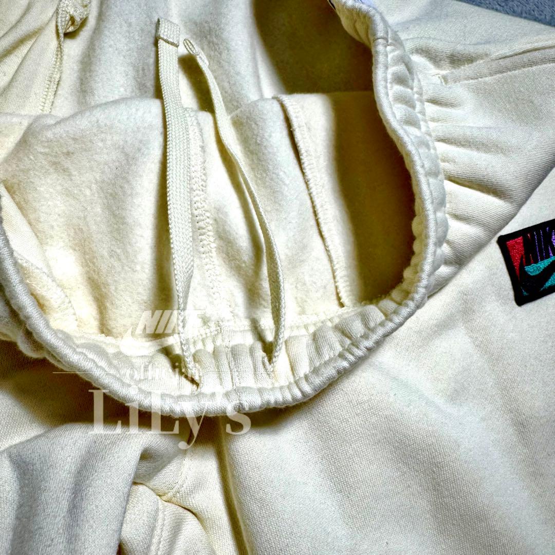 【Ｌサイズ】NIKE上下セットアップ　アイボリー　パーカー　ナイキ　新品未使用