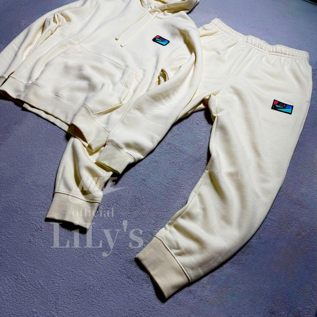 【Ｌサイズ】NIKE上下セットアップ　アイボリー　パーカー　ナイキ　新品未使用