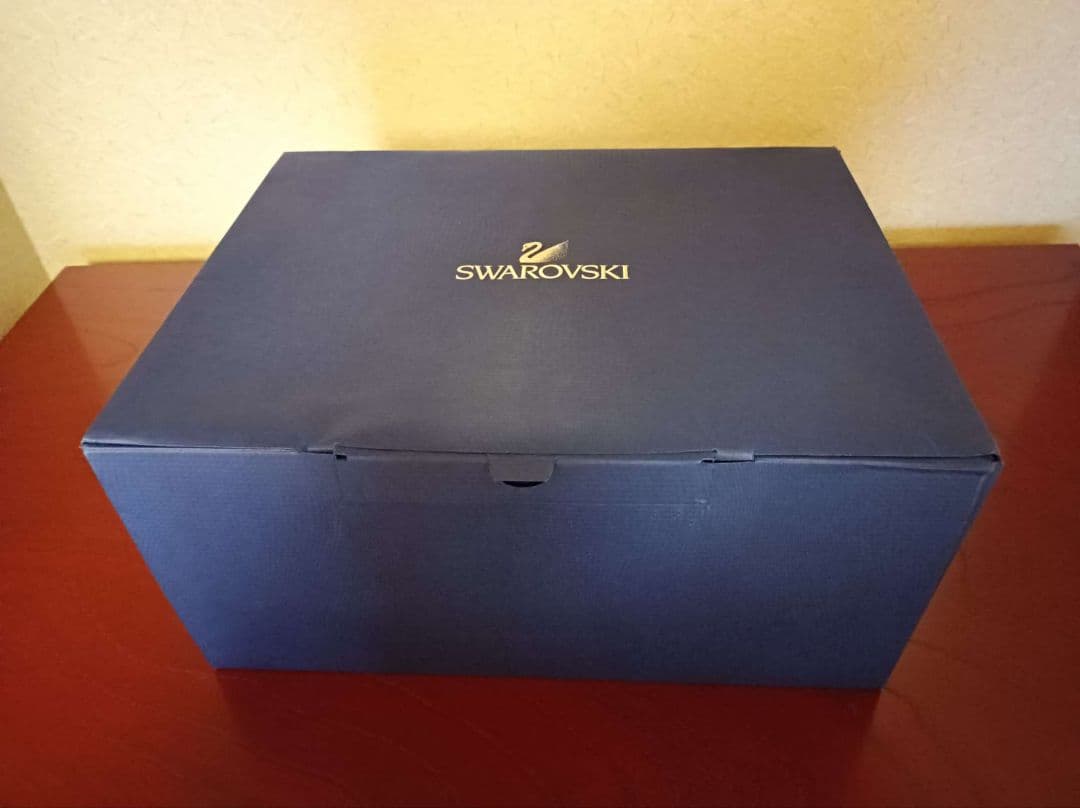 フィギュリン3点☆美術館の様なお部屋に☆スワロフスキー☆ - メルカリ