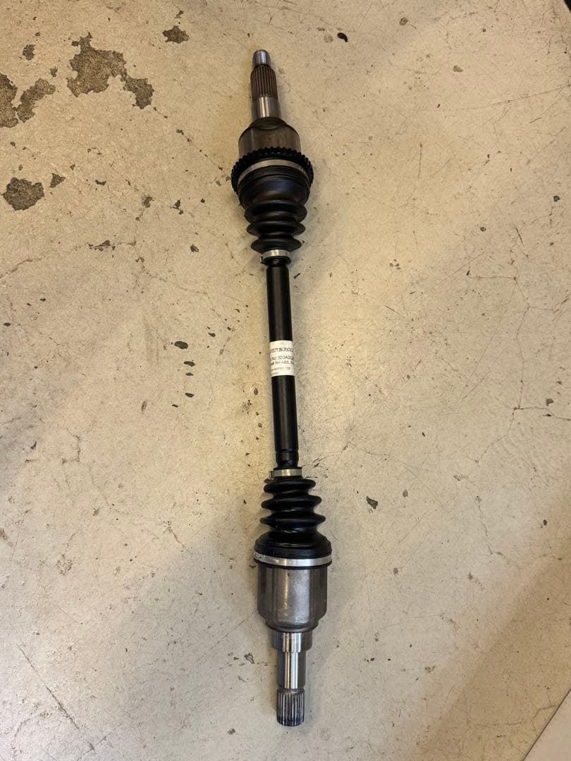 ケーターハム　ドライブシャフト 300A0024 右、センサーリング付