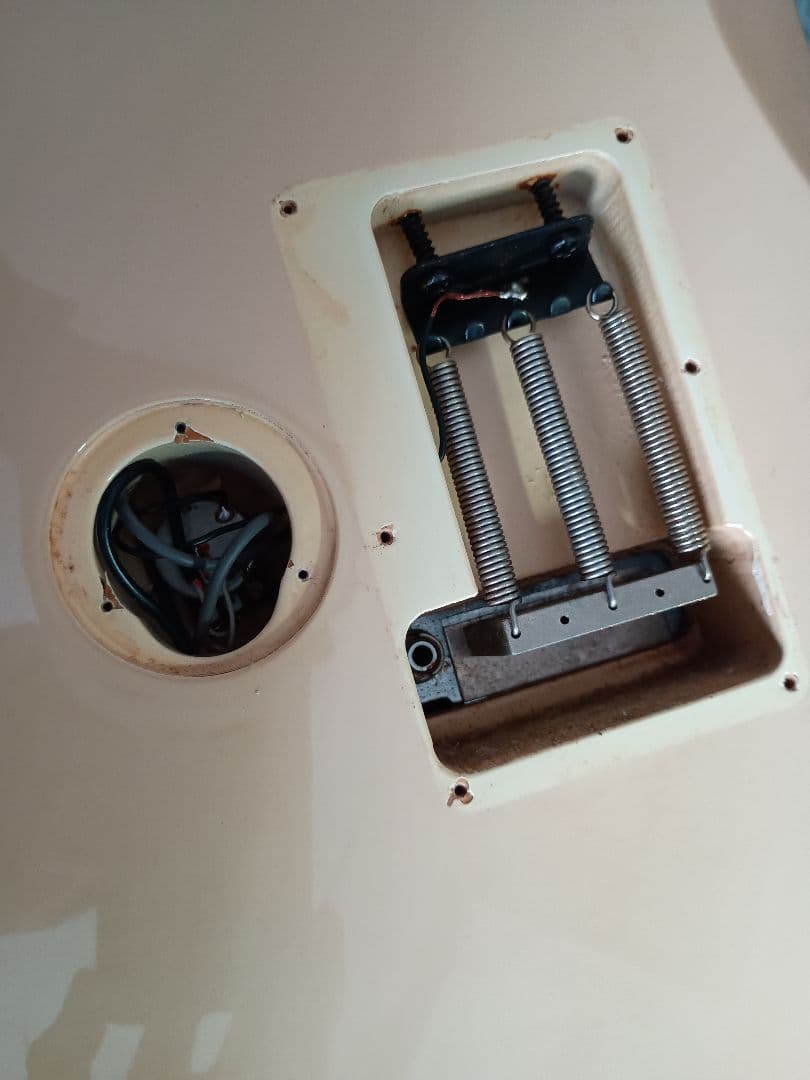 FERNANDESエレキギター STC-70？　フェルナンデス